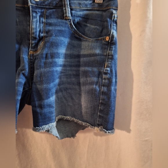 Arizona Jean Company  Blue Jean Shorts - Picture 2 of 6